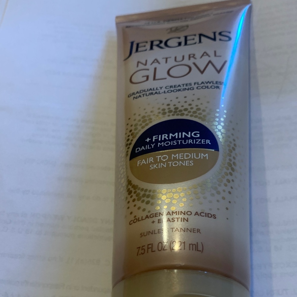 Sunless tanner